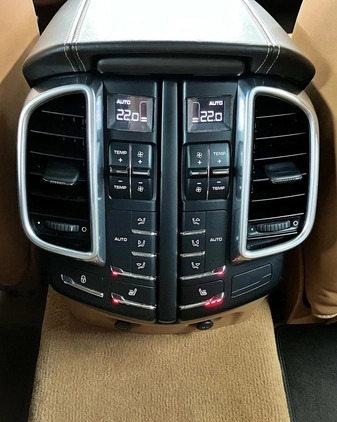 Porsche Cayenne cena 199000 przebieg: 111999, rok produkcji 2015 z Gozdnica małe 562